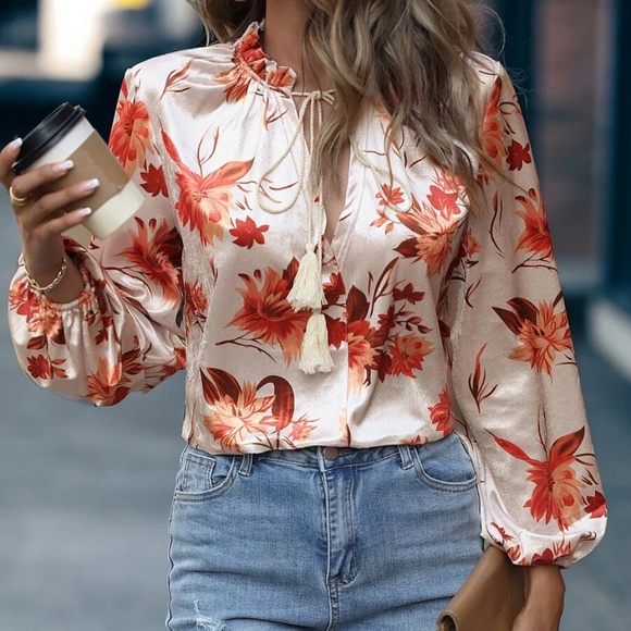 020 Boho Floral Print Cottagecore Blouse - Picture 4 of 5